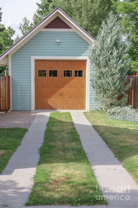However, leaving the garage floor unfinished can lead to problems with minor cracks, staining, and increased dust, just to name a few. . Garage bozeman